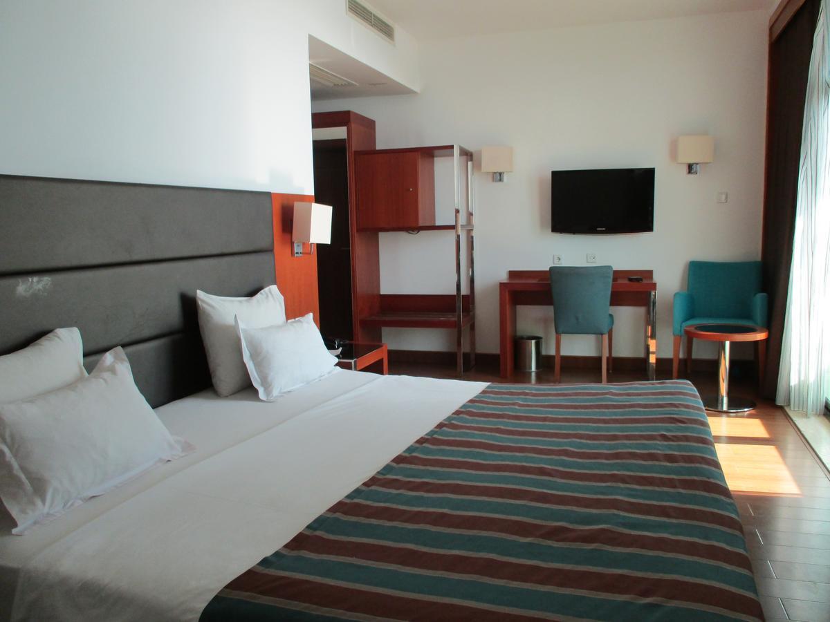 Hotel Restinga Lobito ภายนอก รูปภาพ